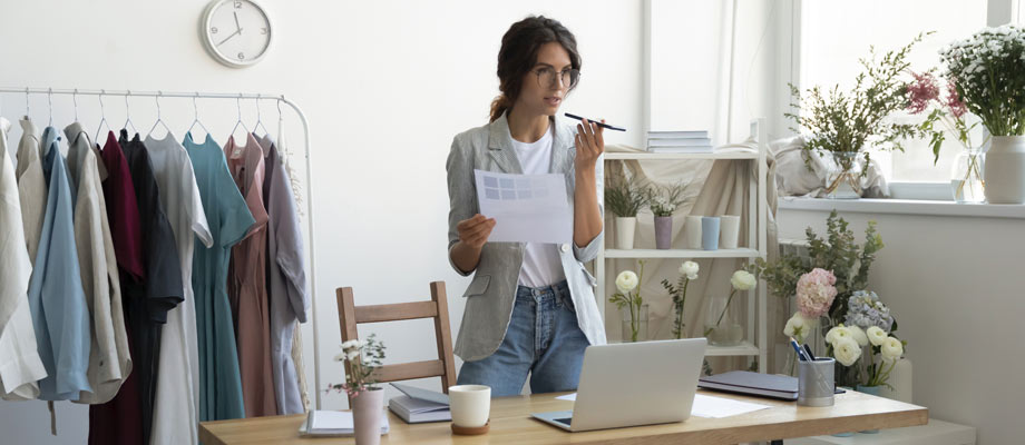 woman in a phone meeting